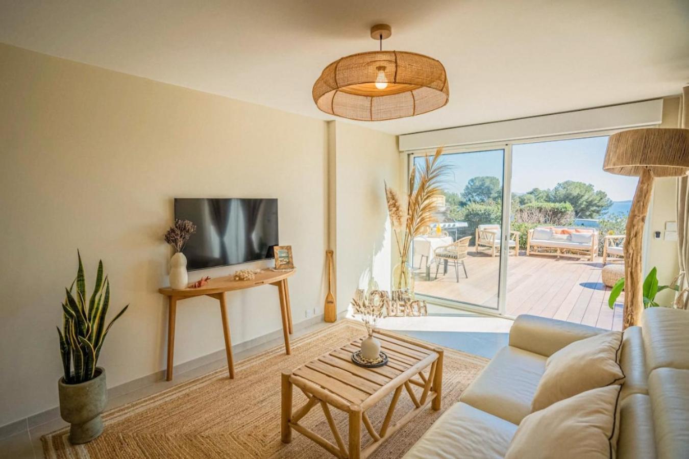 Logement Vue Mer Splendide - Situe A 50 Metres Du Bord De Mer Et 2 Minutes Des Plages - Bandolina Extérieur photo